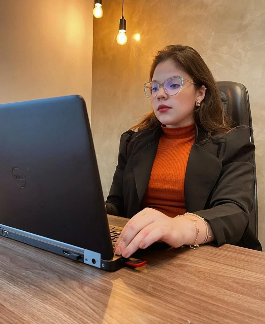 Carolina Kaam — CKaam Advocacia